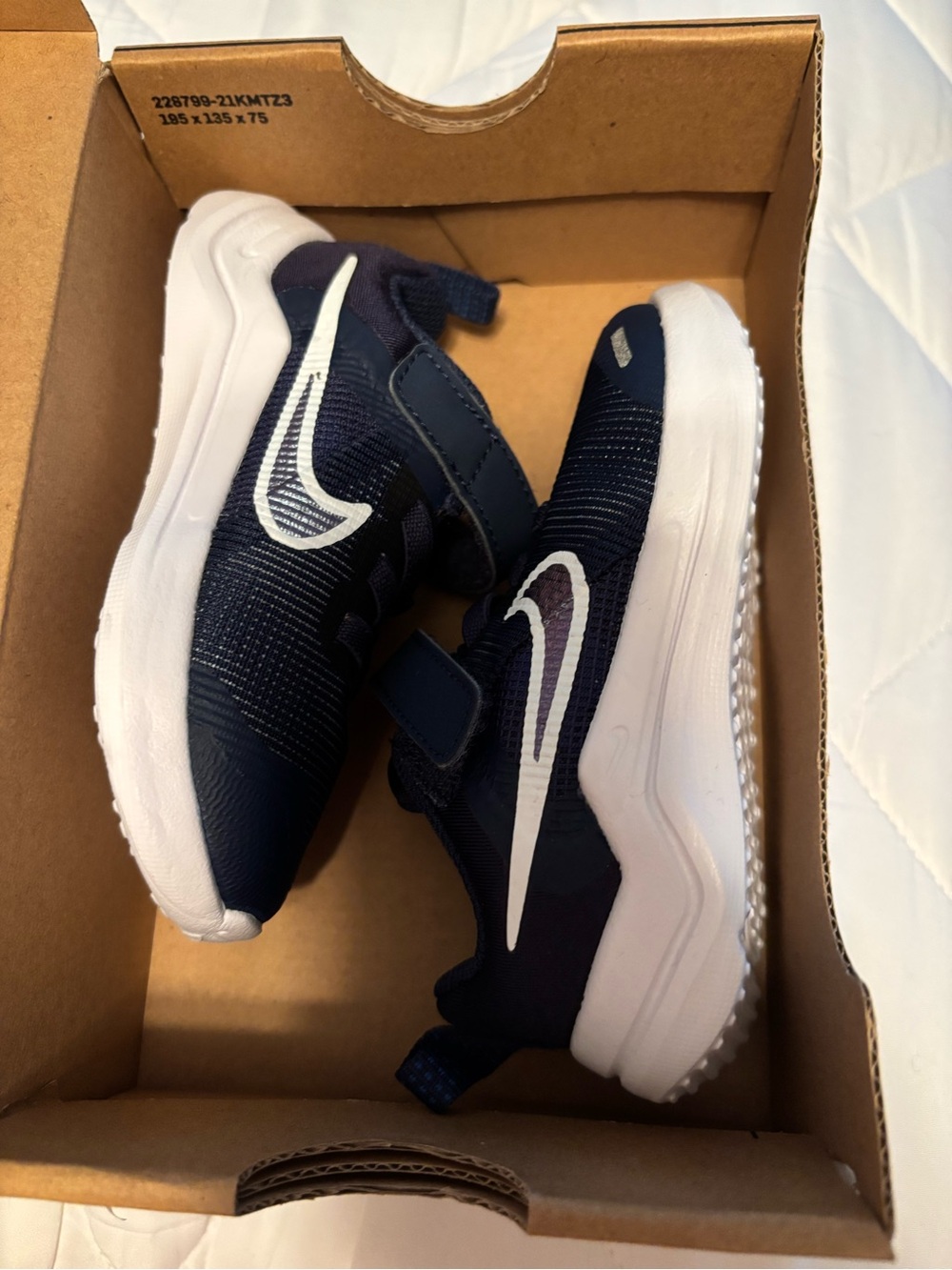 Nike Toddler Athletic Shoes in Navy and White